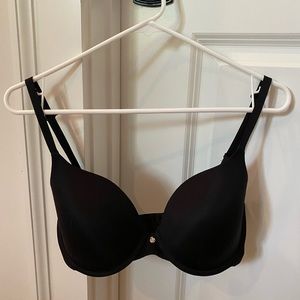 Black Betsey Johnson Bra 32 DDD